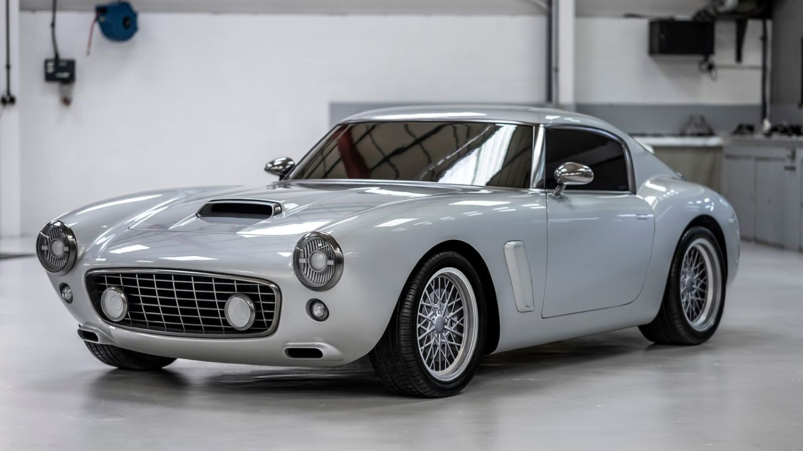 ferrari 250 v12