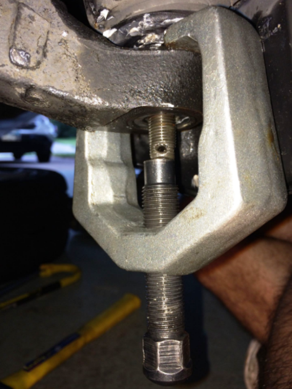 A press type ball joint seperator