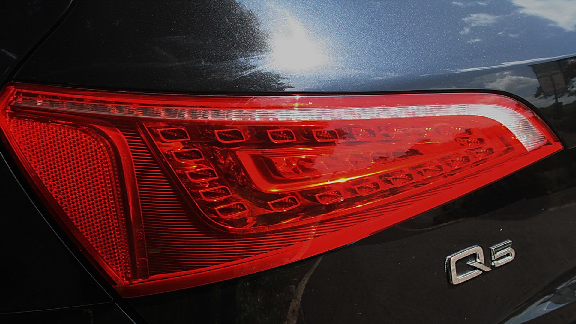 Audi Q5 How To Replace Tail Light Bulb Audiworld
