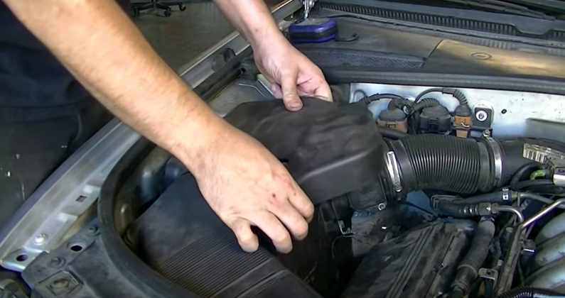 Replacing the Engine Coolant Temperature Sensor (ECT) - AudiWorld