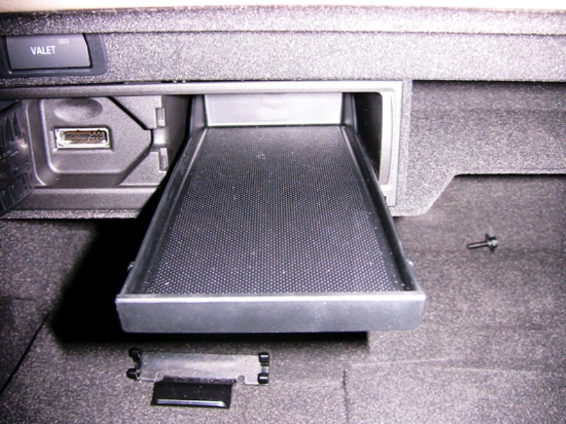 Typical Audi iPod dock