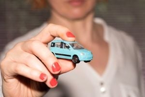 ¿Puedo arrendar un vehículo con mal crédito?