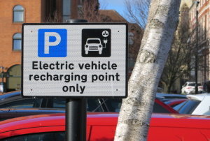 Is a Used Electric Vehicle a Good Idea With Bad Credit?