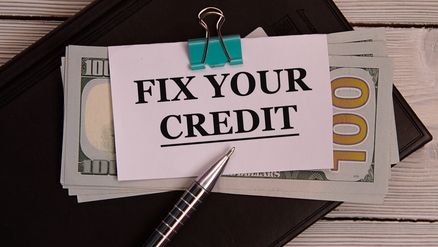 ¿Se puede reparar el crédito gratuitamente?