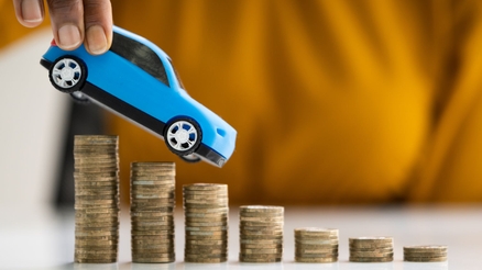 ¿Qué es la equidad negativa en un automóvil?