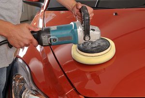 Polishing car