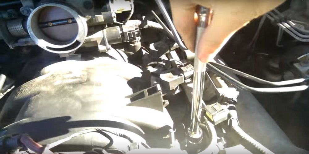 Jeep Grand Cherokee 19992004 How to Replace Spark Plugs Cherokeeforum