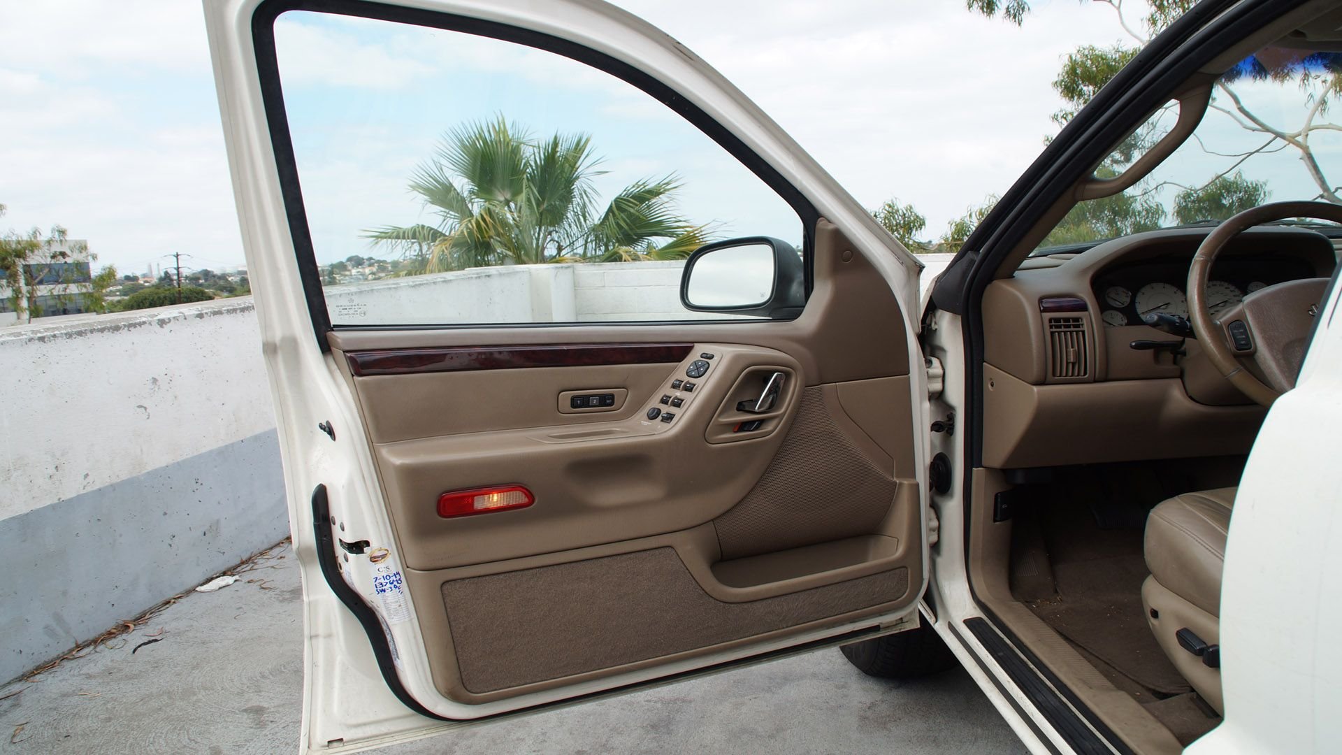 Jeep Grand Cherokee 19932004 Why is My Power Window Not Working
