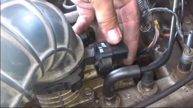 Jeep Grand Cherokee 1999-2004: How to Replace Throttle Position