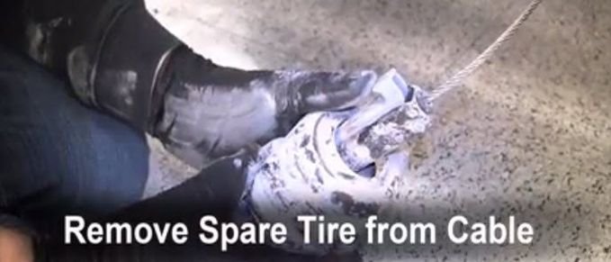 Chevrolet Silverado 1500 GMT900 2007-2013 How to Remove Spare Tire