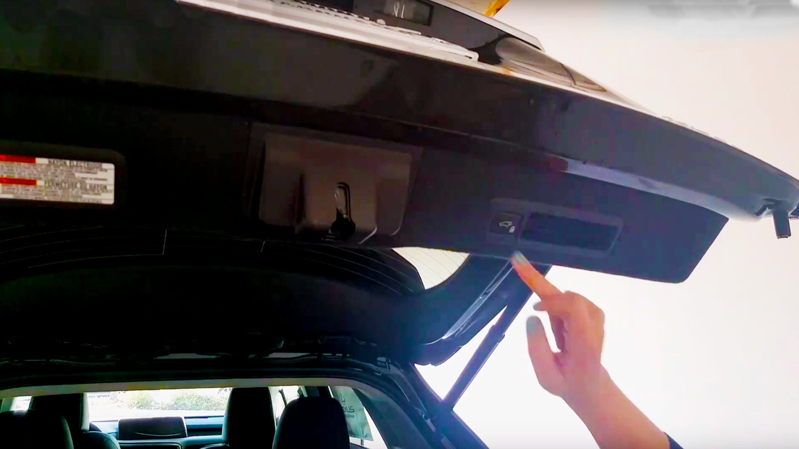 How to Adjust the Opening Height of The Rear Hatch for a RX or NX