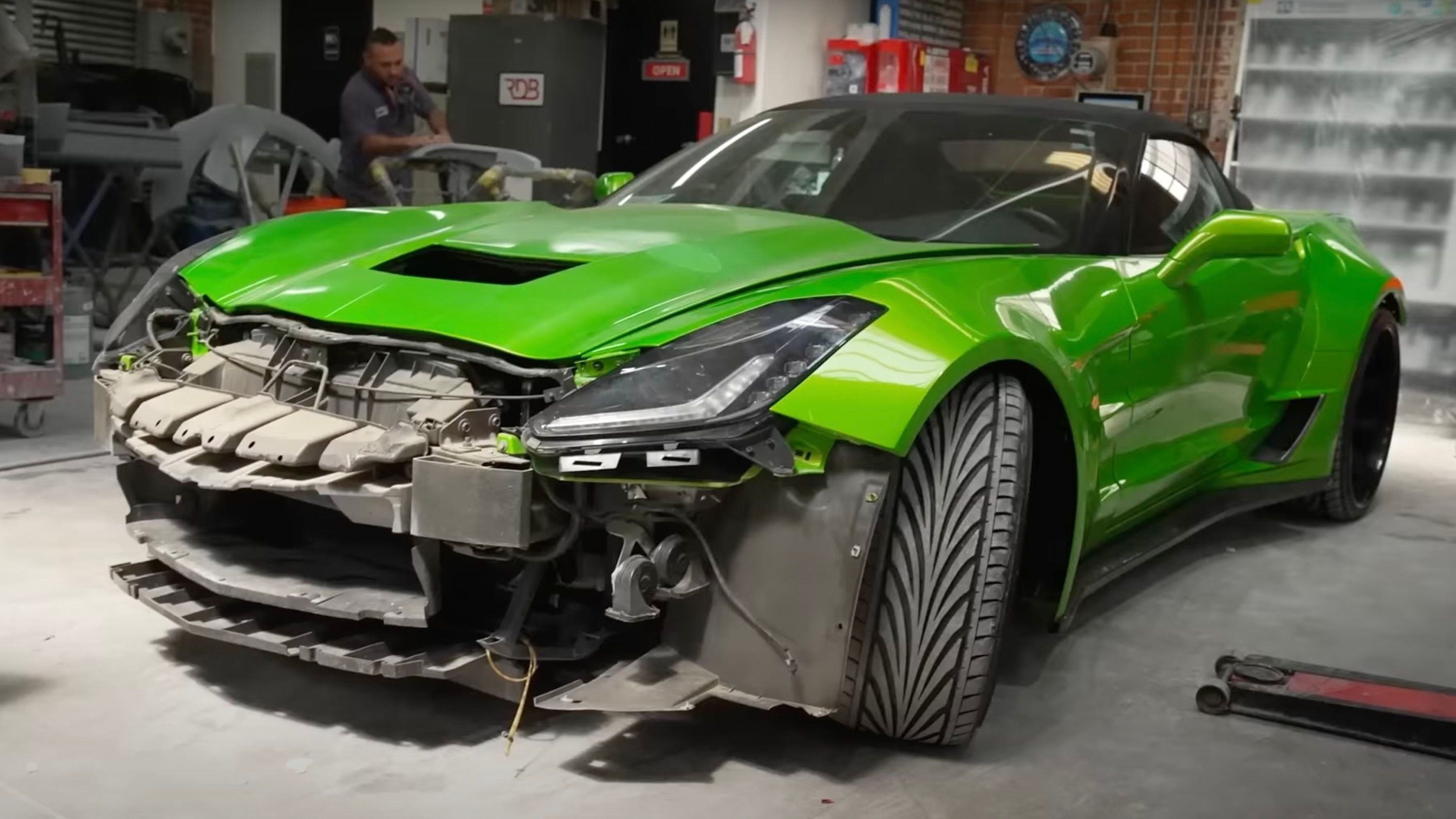 Famous Singer's Mom's C7 Corvette Shows Up Looking Rough Corvetteforum