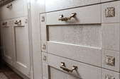 Cabinets with retro handles.