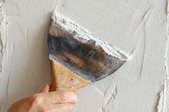 How to Repair Cracks in Horsehair Plaster