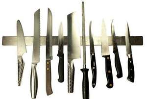 Knives on a Magnetic Bar