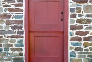 a red Door