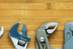 different types of wrenches