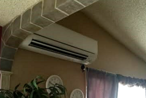 Heating system mounted to a ceiling