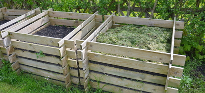 How to Build a 3-Section Compost Bin with Wood Pallets 