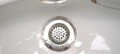 How To Remove A Bathtub Drain Stopper Doityourself Com