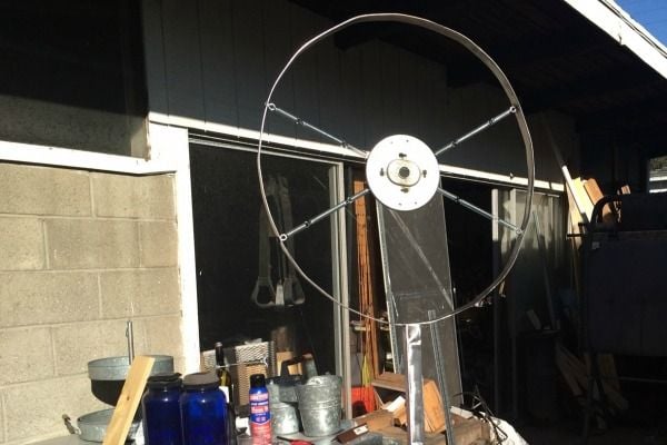 Make This Industrial Bull’s-Eye Lamp for a Tight Space, Justin DiPego
