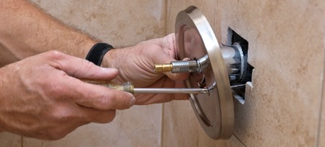 How To Repair A Leaking Bathroom Shower Faucet Doityourself Com