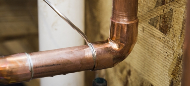 How to Apply Copper Pipe Repair Epoxy | DoItYourself.com