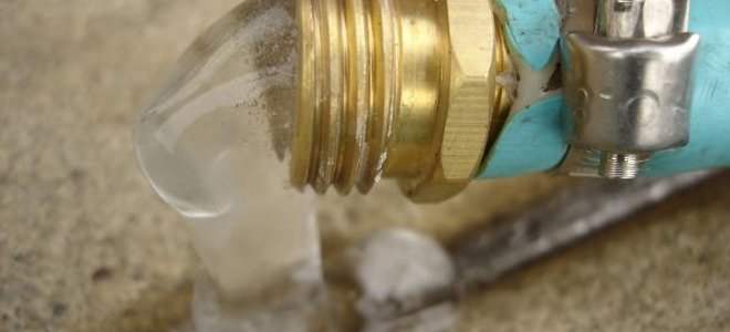 Frozen water coming out of a hose.