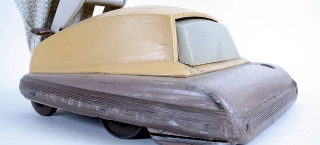 older upright vacuum