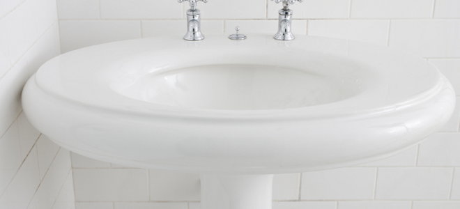 free standing bathroom sink 24 inches
