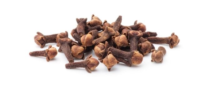 cloves on a white background