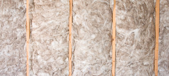 Wool insulation in house framing