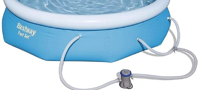 inflatable pool with water