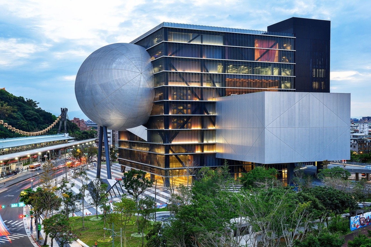 Exterior view of OMA's sci-fi Taipei Performing Arts Center in Taiwan. 