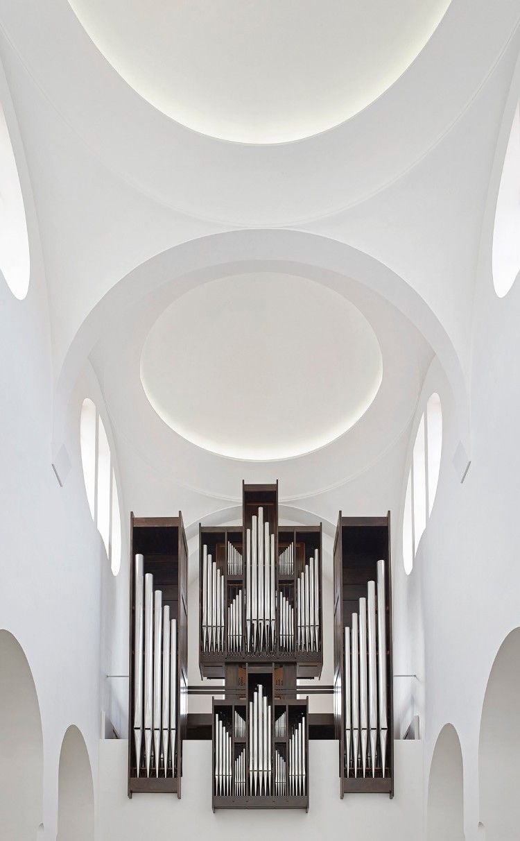 modern church organ