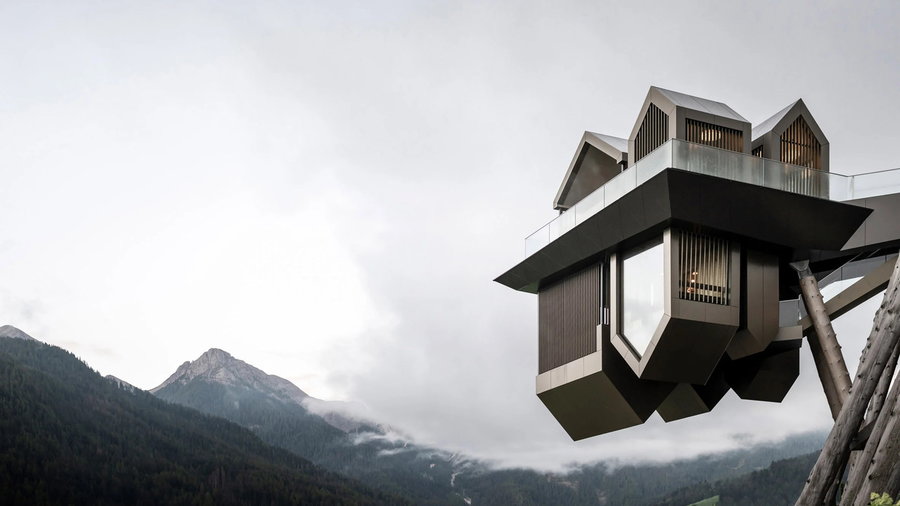 Surreal cantilevered 