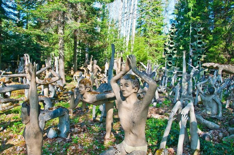 Strangely enough, many of Rönkkönen's sculptures were crafted in yoga poses. 