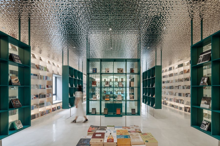 Inside the white, modern wonderland that is Wutopia Lab's cloud-inspired Duoyun bookstore.