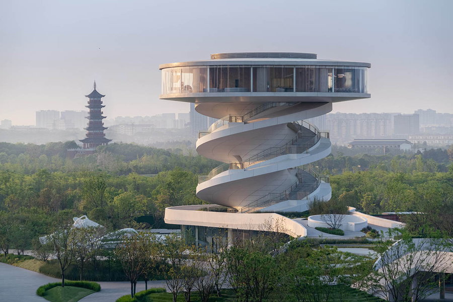 The Nanchang Waves observation tower not only looks incredible, it also boasts some similarly spectacular view of the surrounding area.  