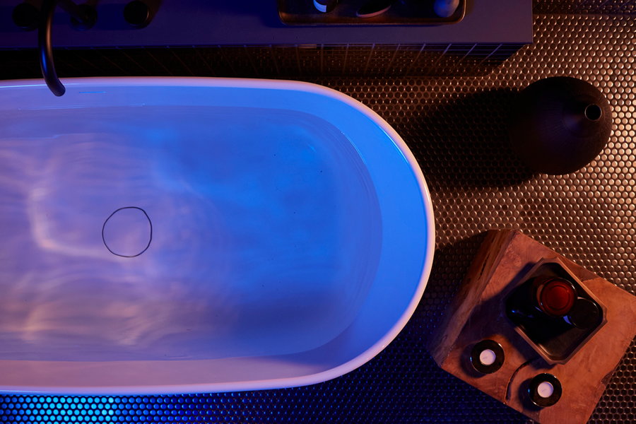 Aerial view of Kohler's ultra-smart Stillness Tub. 