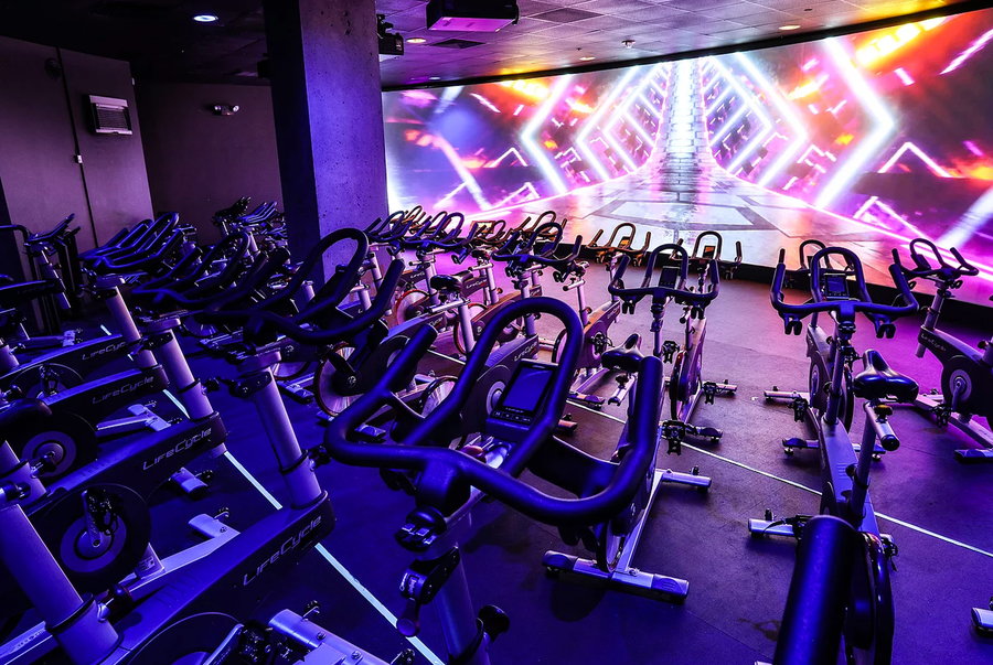In the 21st century, hotels are expected to offer a lot of high-tech fitness amenities. 