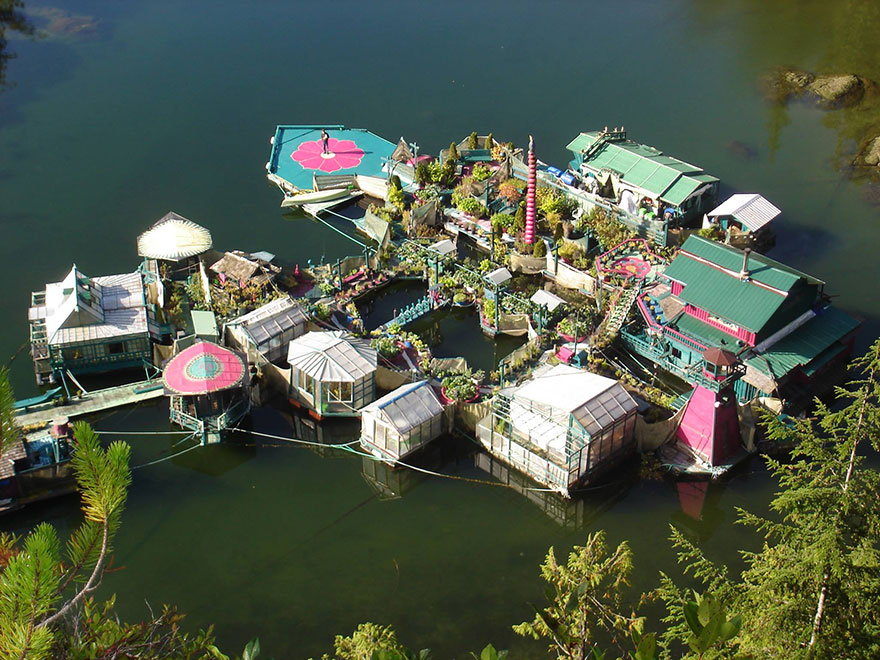 The mostly upcycled Freddom Cove near Vancouver, Canada was built by Wayne Adams and Catherine King, who have now lived there for nearly 30 years!