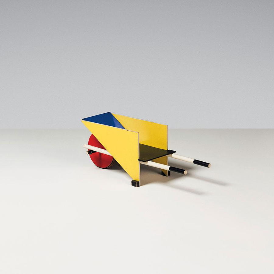 One of 14 total Gerrit Rietveld pieces going up for auction 