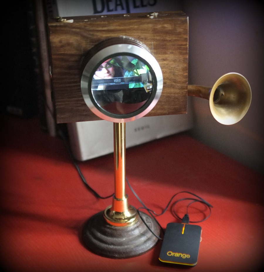 A Raspberry Pi-Powered Multimedia Player, a fun DIY project by Instructables user Baby38.