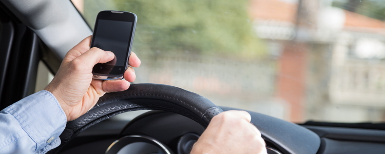 Esurance  Warns  Drivers  about  Distracted  Driving  Dangers
