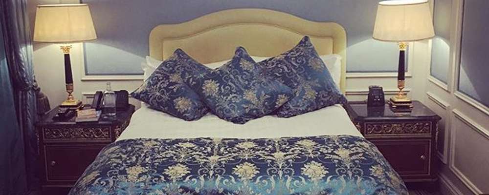 The bougie factor at my hotel is fire status. I'm so in my element. #thebentleylondon #brocade4dayz #marbleerrywhere #wheresmybutler #ialsohavealegitvanity #becausebougie