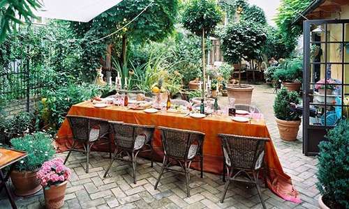 There is no better way to enjoy our lovely Garden
#ackselhaus #ackselhaushotel #berlin #hotel #boutiquehotel #secretgarden #urbangarden #garden #travel #greatsmallhotel