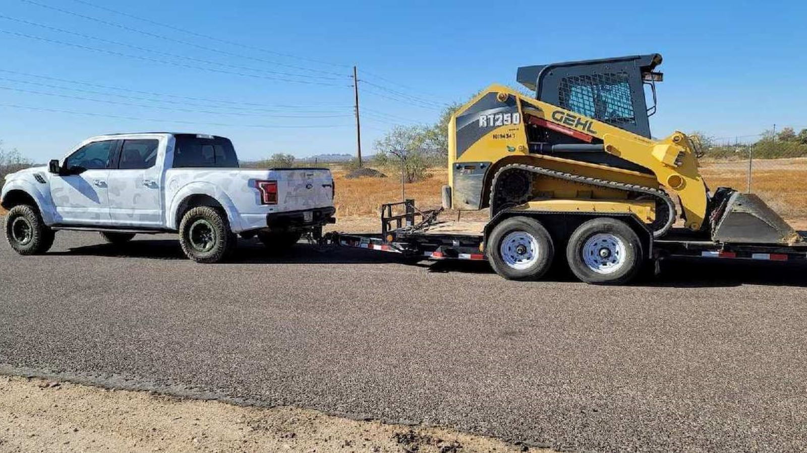 Ford F-150 Raptor Owners Apparently Like to Tow Things | Ford-trucks