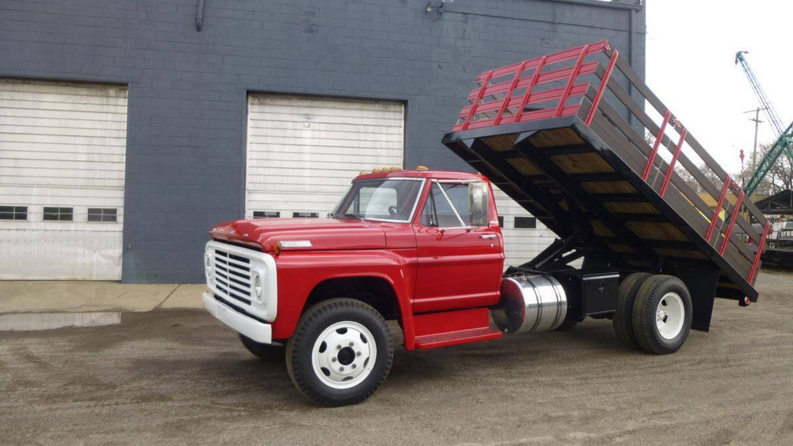 1967 Ford F 700 Is An Old School Workhorse Ford Trucks