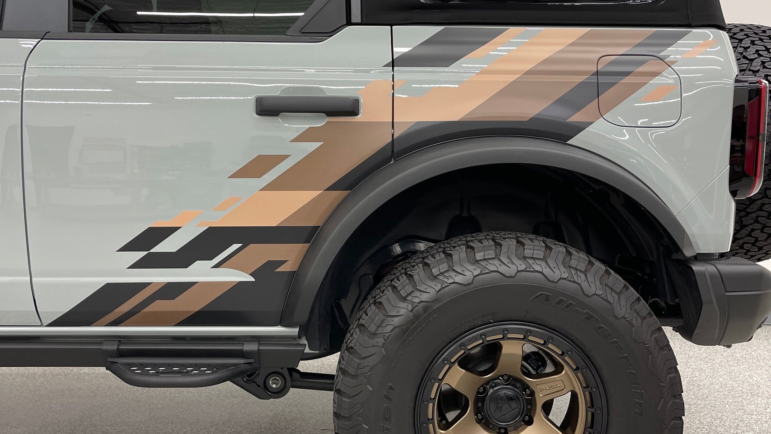 New Bronco Raptor Graphics Kit Debuts | Ford-trucks